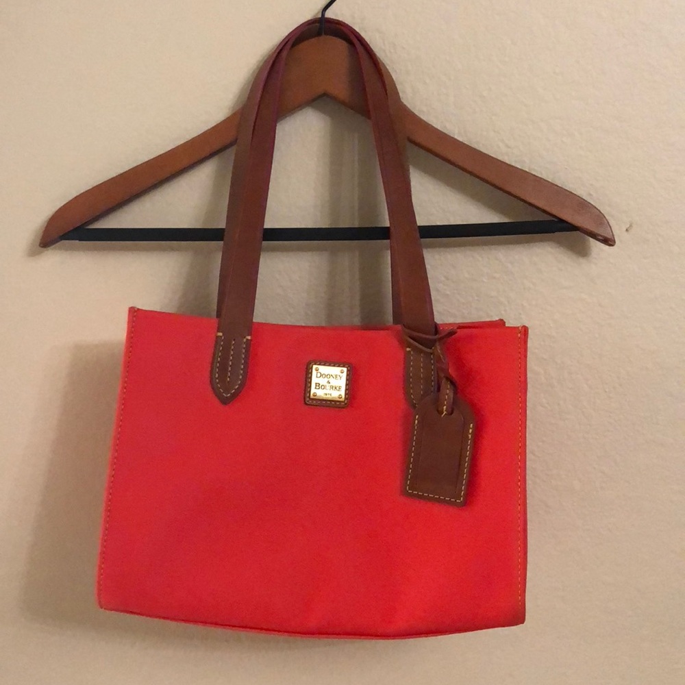 Dooney & Bourke Orange Purse! NEVER BEEN USED